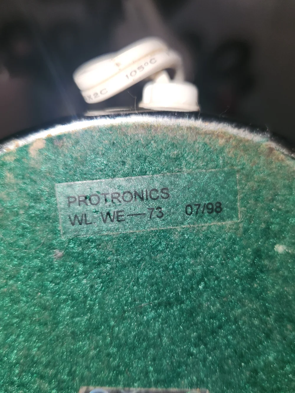 Vintage 1998 Protronics Lighted Vanity / Make-up Grooming Magnifying Mirror .